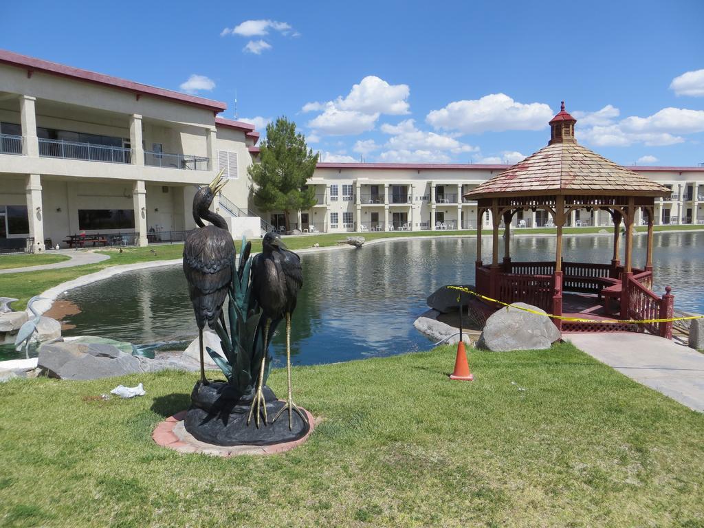 Longstreet Inn & Casino Amargosa Valley Dış mekan fotoğraf