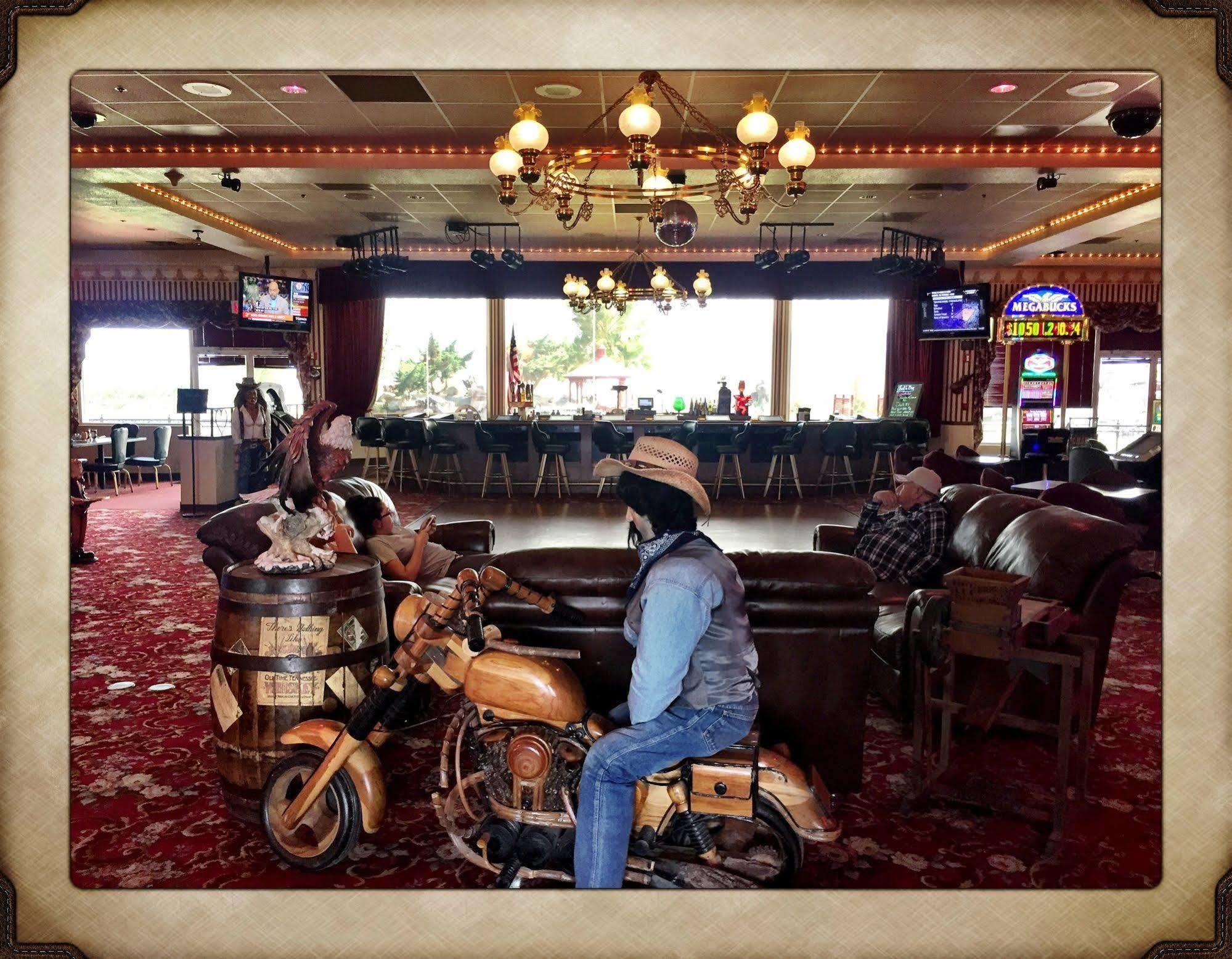 Longstreet Inn & Casino Amargosa Valley Dış mekan fotoğraf