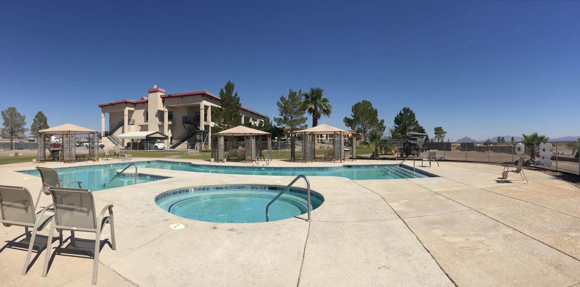 Longstreet Inn & Casino Amargosa Valley Dış mekan fotoğraf